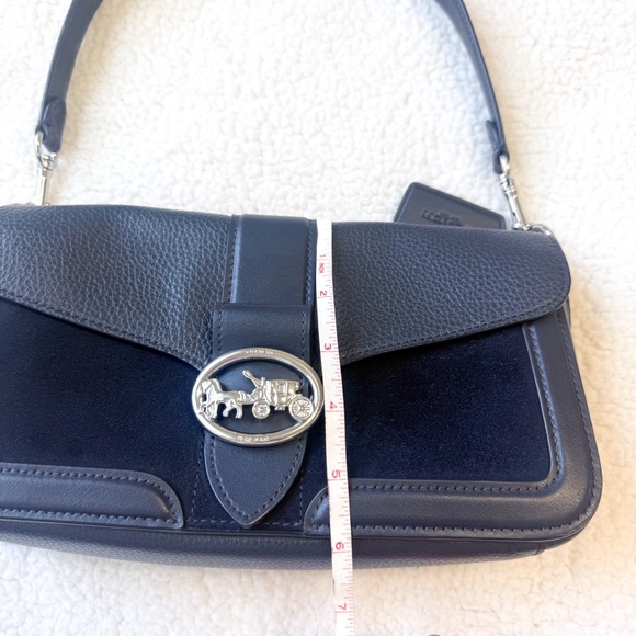 DNB - Picture 11 of 13